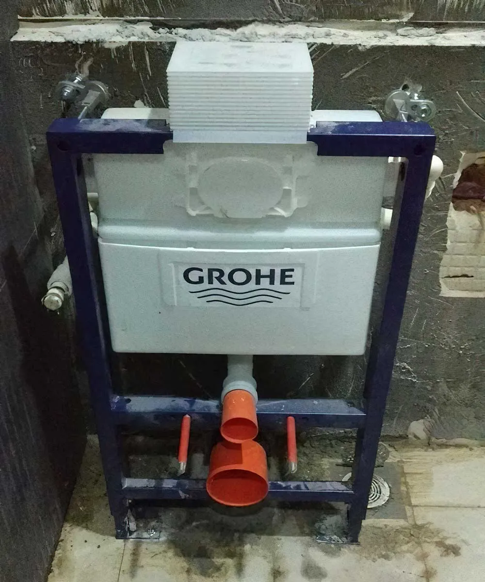 Grohe cistern and toilet installation